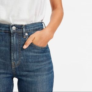 Everlane Original Cheeky Jean | Faded Indigo Wash